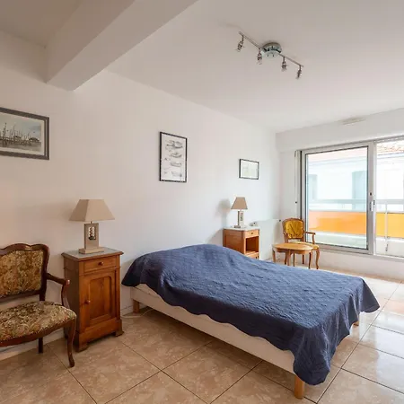 Coeur D'arcachon, T2 Avec Balcon, Parking, Proche Et Commerces - Fr-1-319-33