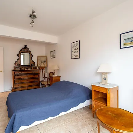 Coeur D'arcachon, T2 Avec Balcon, Parking, Proche Et Commerces - Fr-1-319-33 Arcachon